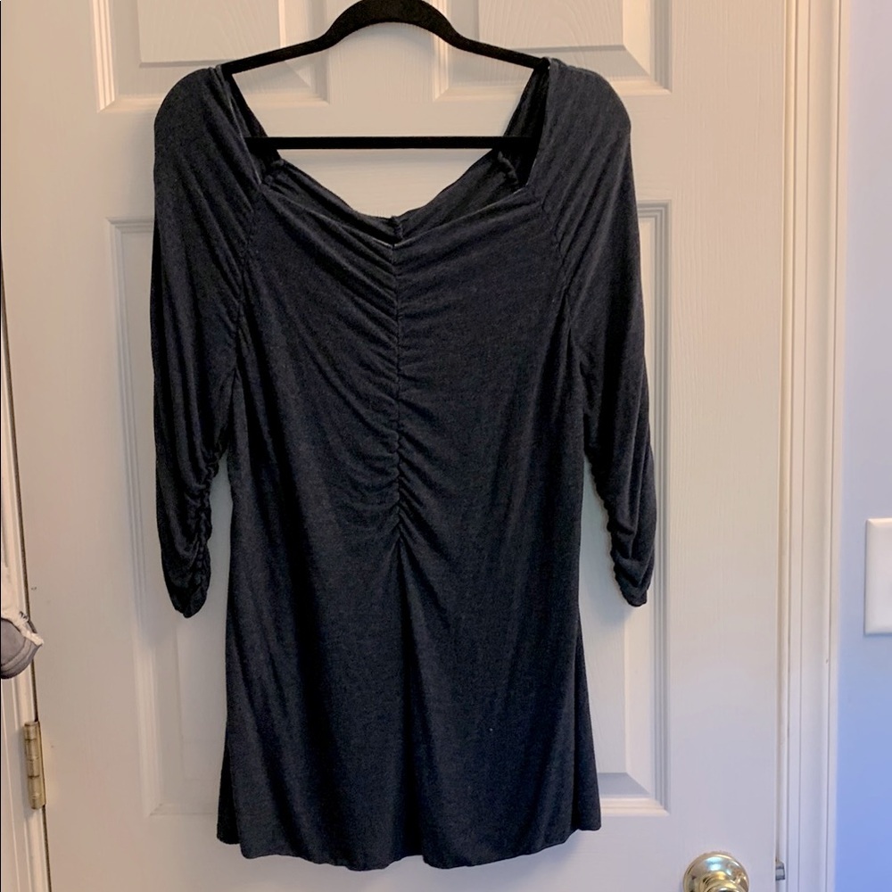Women’s Dark Navy Ruched Long Sleeve Top
19” PTP